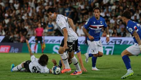 Dimitri Bisoli durante Cesena-Sampdoria 1-1 (Zanotti)