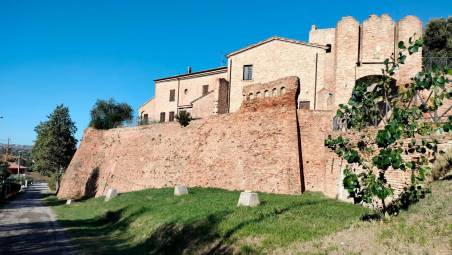 Coriano, Rocca Malatestiana: terminati i lavori sull’area verde