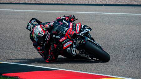 MotoGp: qualifiche ai fratelli Marquez, altra caduta per Bezzecchi che partirà ottavo