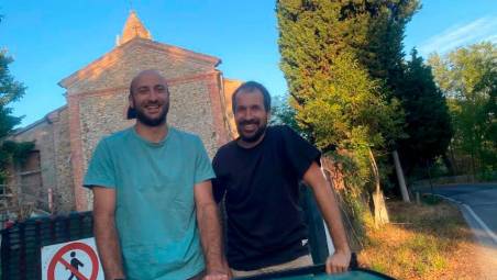 I due giovani che hanno fatto una proposta alternativa