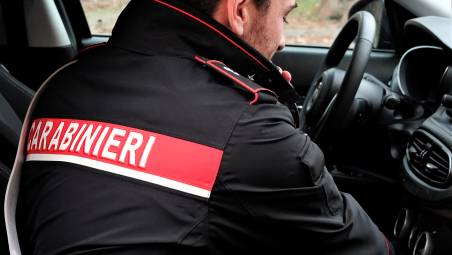 Rimini, rapina a mano armata in tabaccheria