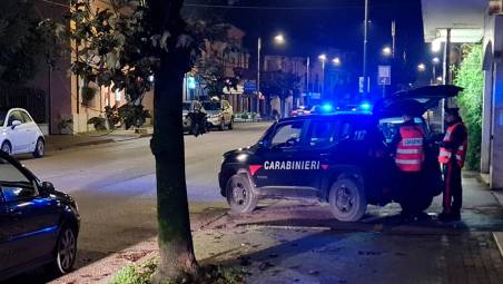 Predappio, viola il divieto di avvicinamento alla casa dei familiari: 36enne arrestato