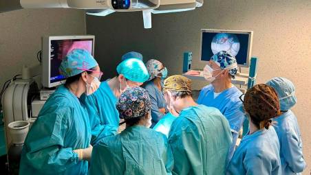 Ritrovare la voce in sala operatoria con una protesi: a Cesena i primi due storici interventi in Italia