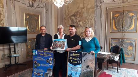Brisighella, tornano le Feste medioevali: scontri, battaglie, mercati, cibi d’epoca, esibizioni