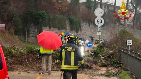 Dovadola, frana sulla Statale 67