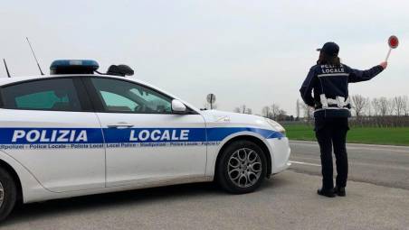 Auto rubata ad Alfonsine, grazie alle telecamere la Polizia locale la recupera in meno di 24 ore tra Lugo e Bagnacavallo