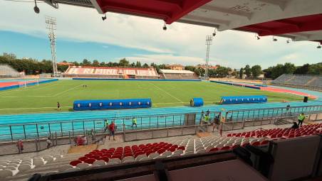 Rimini. L’addio a Protti, l’arrivo del feretro allo stadio Romeo Neri. VIDEO