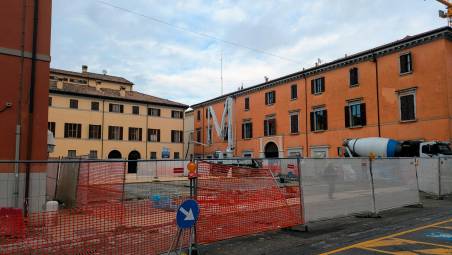 Il cantiere di piazza Aguselli