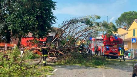 Ravenna, studio sul tornado del 2023: “Venti fino a 290 km orari, serve un sistema di allerta”