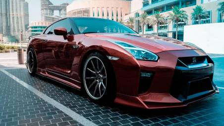 Dalle Rive dell’Adriatico alle Sabbie di Dubai in Auto Sportive a Noleggio