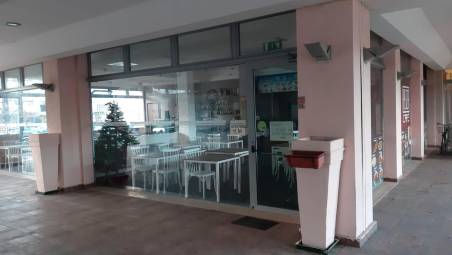 Cesena, aggressione al bar: in 5 all’ospedale