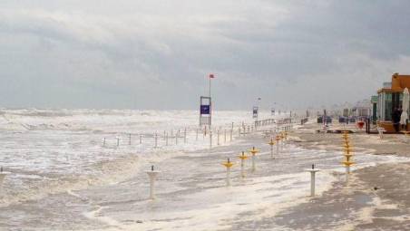 Erosione e ingressione marina (foto di repertorio)