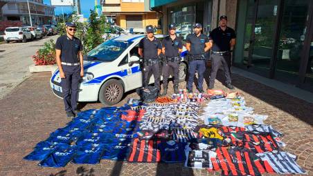 Bellaria, dalle maglie di Juve, Inter e Milan ai profumi contraffatti: sequestrati oltre 300 prodotti