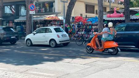 Rimini. Viali delle Regine, gli albergatori: “Così i turisti scappano”
