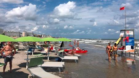 La spiaggia a Milano Marittima oggi