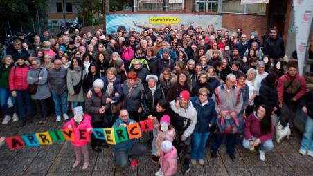 Rimini, addio alla piscina comunale tra lacrime, amarcord e speranza