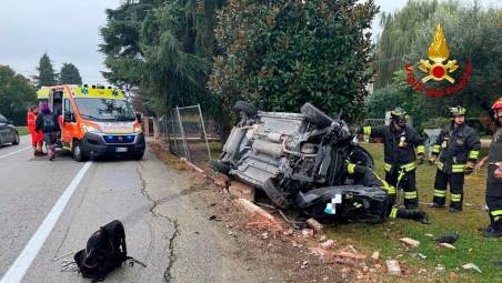 Bertinoro, incidente: si ribalta con l’auto e ne esce praticamente illeso
