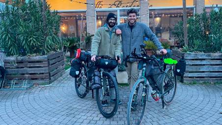 Da Rimini all’Australia in bici. “Pronti a fare 25mila chilometri”