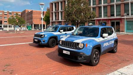 Gira per Cesena con 33 dosi di cocaina nel borsello: dopo l’arresto scatta il divieto di dimora