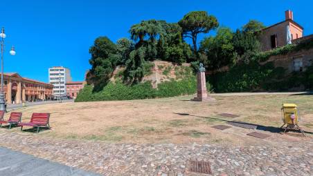 L’area antistante la Rocca di Lugo