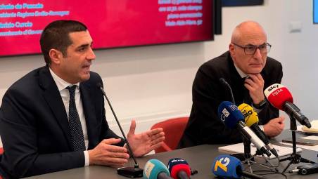 Il presidente della Regione Emilia-Romagna Michele De Pascale con il commissario all’alluvione Fabrizio Curcio