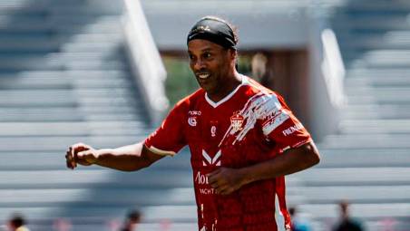 Ravenna, Ronaldinho, il sogno di inizio estate che si avvera tra calcio e marketing. Braida: “Giocherà? Vedremo, non è escluso”