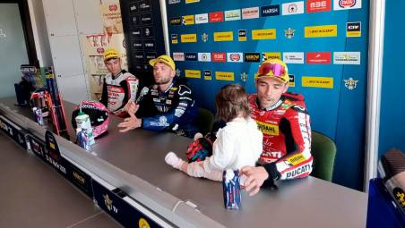 Superbike a Misano, esplode la polemica in sala stampa dopo gara-2 VIDEO