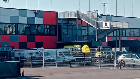 I camion di Marco Bezzecchi e dell’Academy VR46 al Misano World Circuit