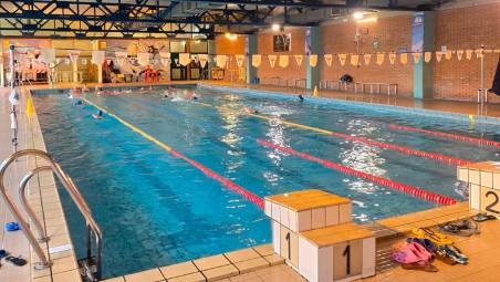 Rimini, chiude la piscina comunale in centro, lo sfogo: “Non sono servite 1.300 firme”