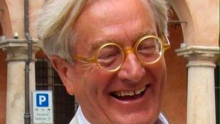 Addio a Romano Montroni, una lunga carriera fra i libri. Il cordoglio della Regione