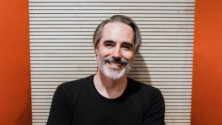 Lo scrittore Matteo Bussola ospite al Cinema Teatro Moderno