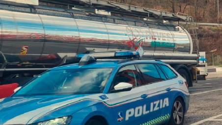Imola. Guida in stato d’ebbrezza e prova a giustificarsi: “Troppo aceto nell’insalata”
