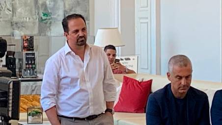 Stefano Petracca, numero uno di Responsible, con il sindaco Jamil Sadegholvaad