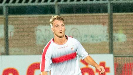 Gianluca Longobardi torna a disposizione per la sfida di oggi a Campobasso:il difensore è anche capocannoniere del Rimini con 2 reti foto morosetti