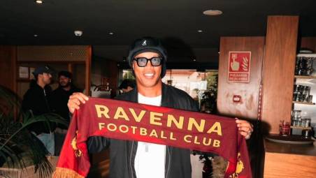 Una decina di giorni fa Ronaldinho è apparso così sul suo profilo instagram e su quello del Ravenna Fc con la scritta: “Grandi cose stanno per arrivare”