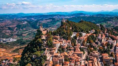 Veduta aerea di San Marino