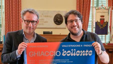 La presentazione ieri mattina del cartellone delle proiezioni per la stagione estiva