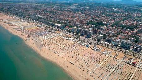 Rimini, Confesercenti: “Con il Piano dell’arenile offerta balneare più moderna e attrattiva”