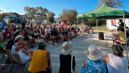 Ravenna, ponte sulla Classicana, piattaforma Eni e nuova spiaggia libera: il sindaco incontra il comitato di Lido di Dante