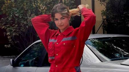 Rimini, la ragazza meccanico spopola sul web e ora va in tv GALLERY