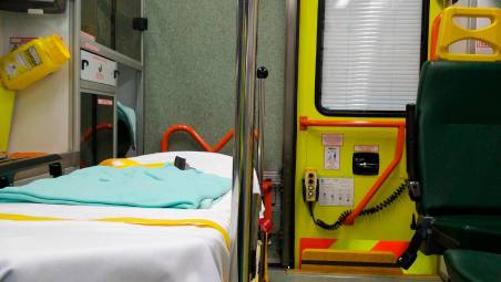 Morti sospette a Forlì, l’operatore della Cri al collega: «Mettiti alla guida che vado dietro»