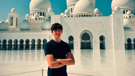 Federico De Iulio, uno degli studenti riminesi bloccati a Dubai