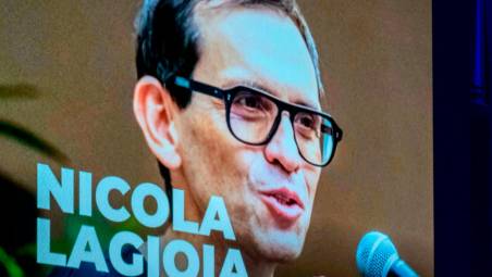 Nicola Lagioia rapisce il pubblico di Riccione con il racconto della letteratura