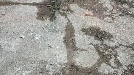 Le buche segnalate dall’opposizione, sotto i lavori in via Andreini postati dal sindaco