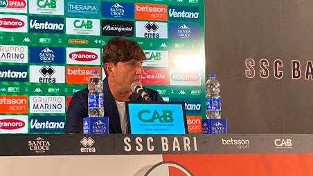 Michele Mignani in sala stampa a Bari