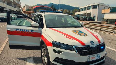 Sul posto è intervenuta la Polizia civile