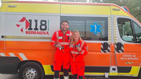 Ravenna, salvataggio al passaggio a livello: «Mi sono lanciato e l’ho stretto a me»