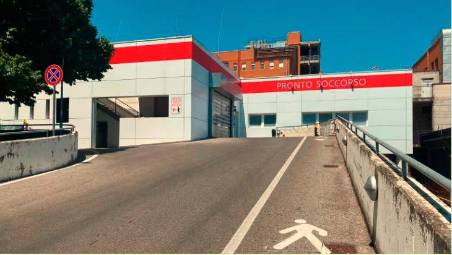 Rimini. Trovato privo di sensi in giardino, gravissimo un tredicenne