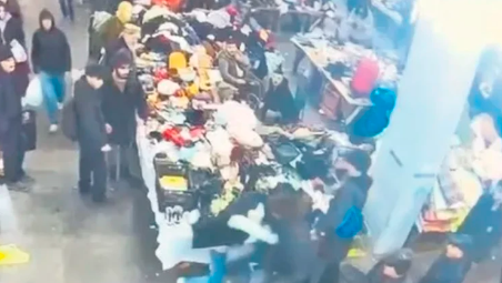 Un momento della brutale aggressione dello scorso 24 gennaio