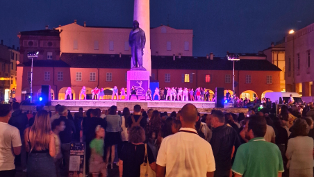 Lugo, partono i “Mercoledì sotto le stelle”: shopping, spettacoli, mostre, gastronomia in centro